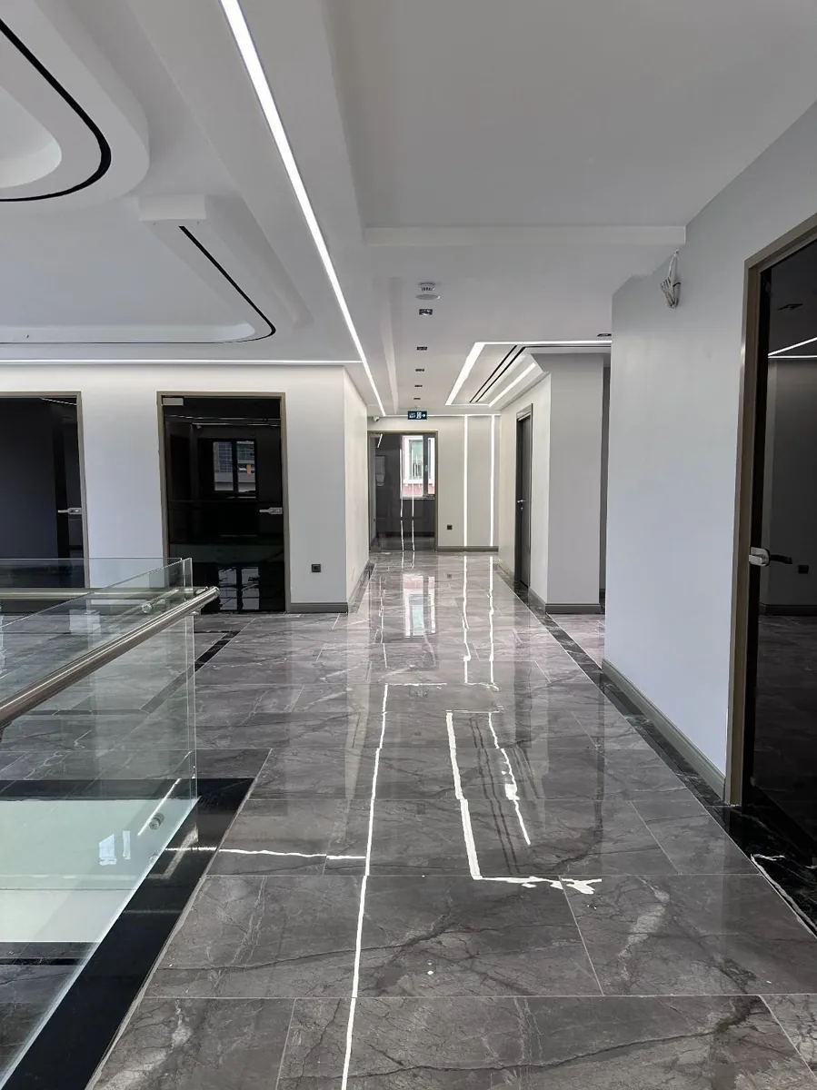 Flur in der Klinik in Istanbul-Şişli